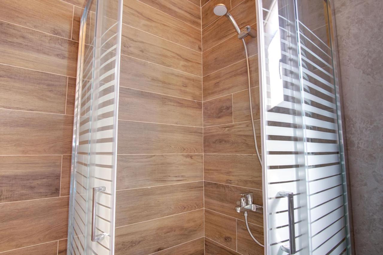 Willa Terezina wood house Kanakádes Zewnętrze zdjęcie