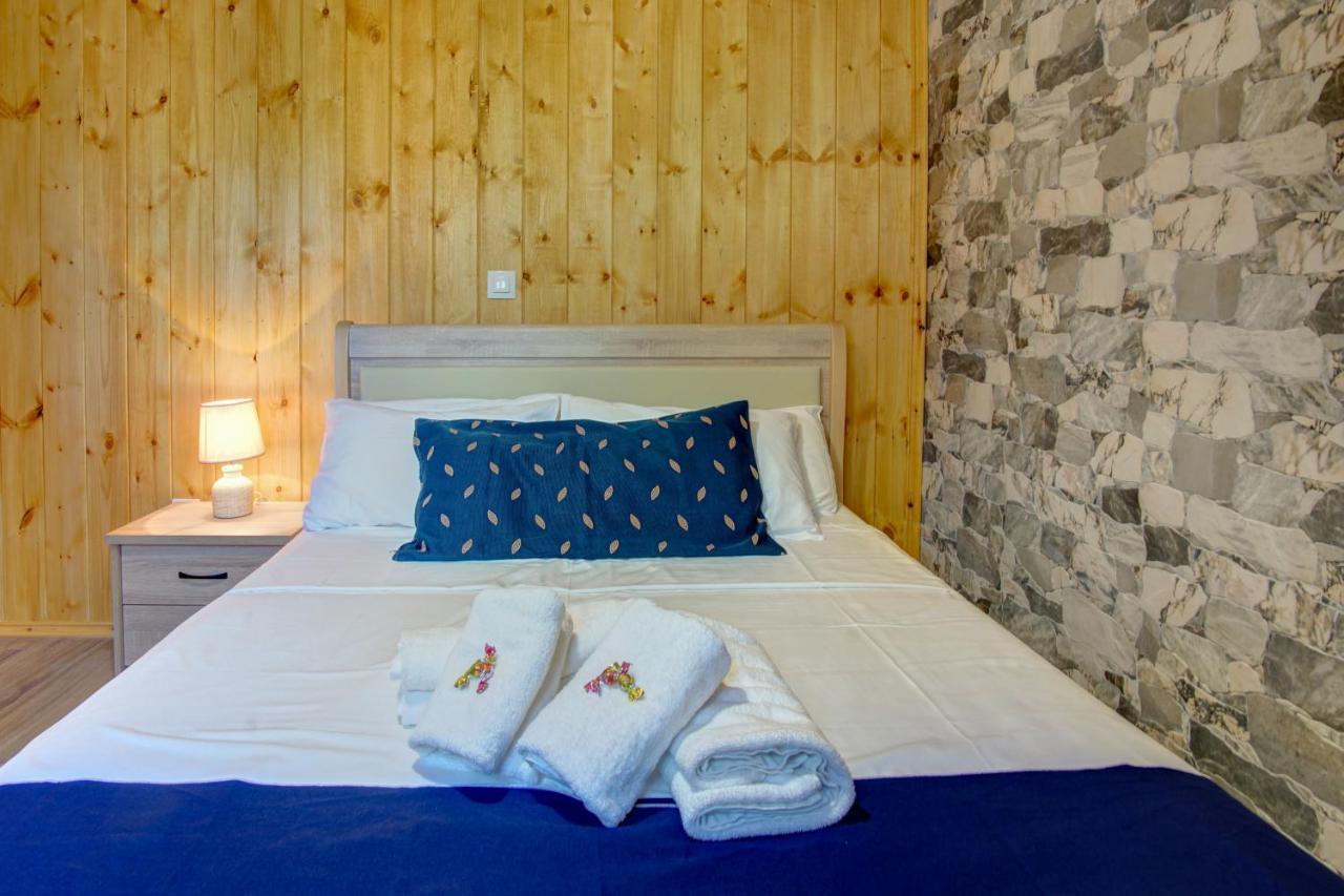Willa Terezina wood house Kanakádes Zewnętrze zdjęcie