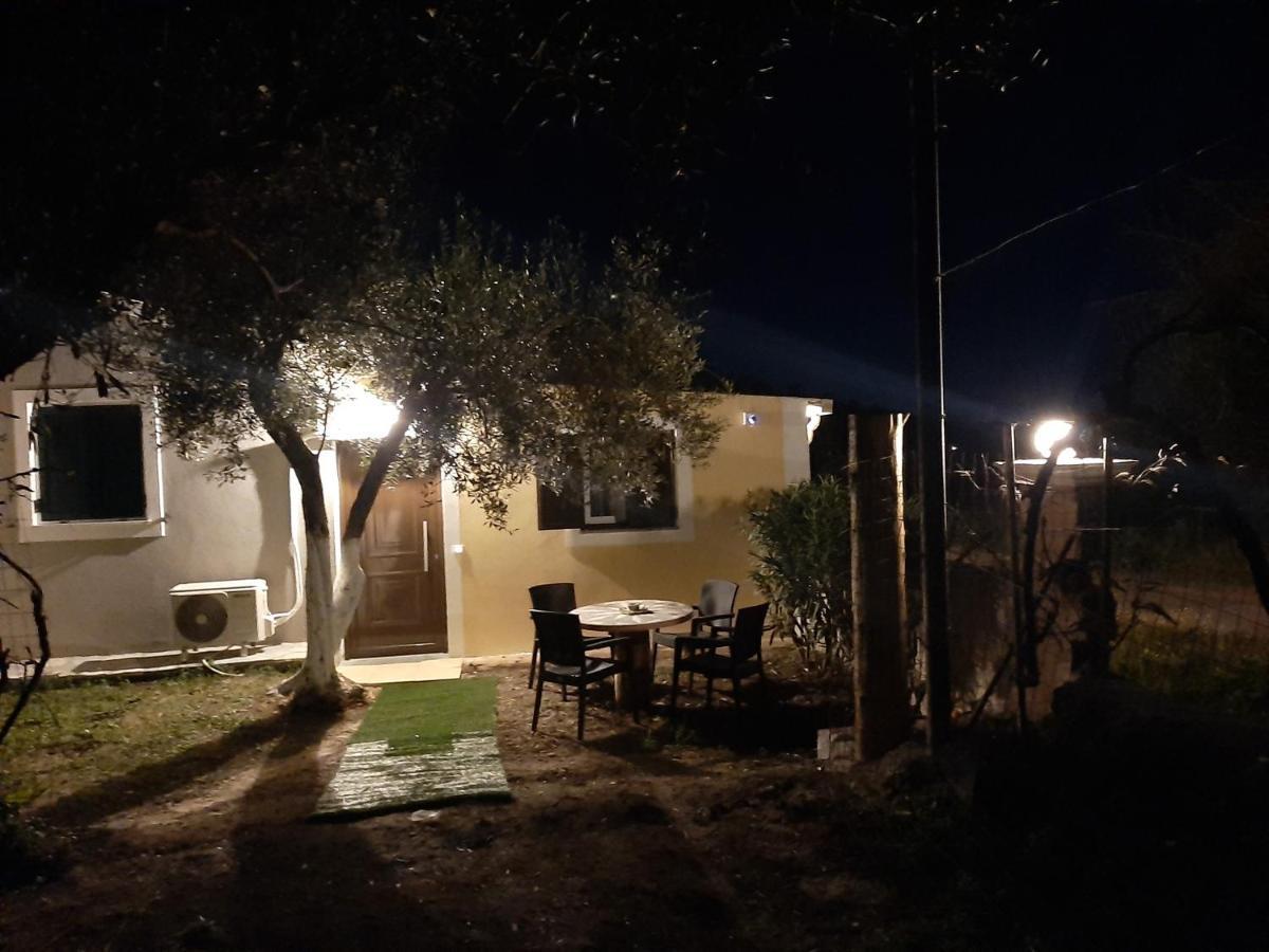Willa Terezina wood house Kanakádes Zewnętrze zdjęcie